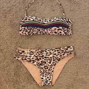NWOT Gianni Bini Leopard Bikini Set